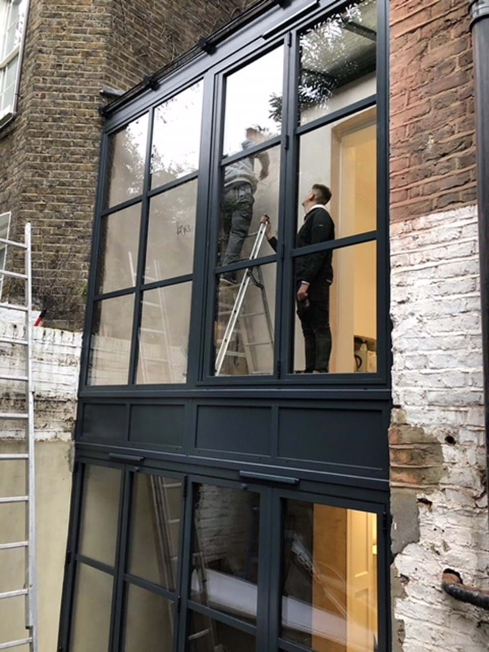 Chelsea, London - Aluminium bi-fold doors, Fixed windows, Lean-to roof