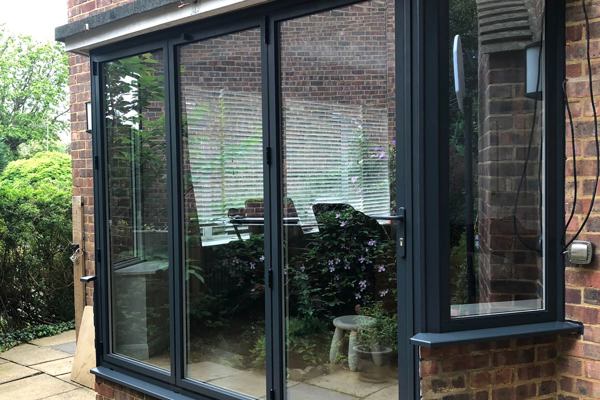 Kingston, Greater London - Aluminium bi-fold doors, Fixed windows, Bay