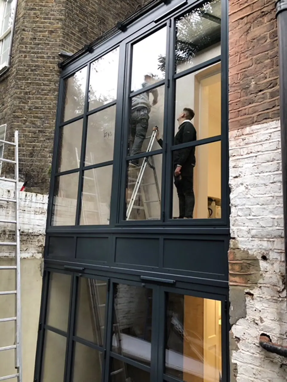 Chelsea, London - Aluminium bi-fold doors, Fixed windows, Lean-to roof
