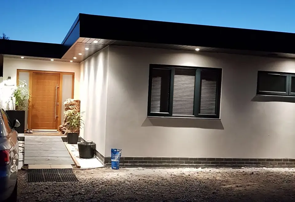 Esher, Surrey - Aluminium Windows, Bi-fold Doors, Timber Front Door